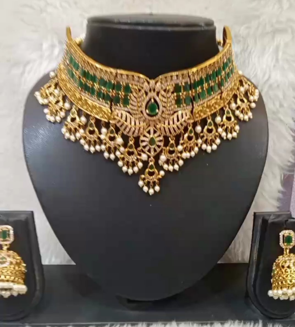 Golden Choker Classic Set Jewellery set