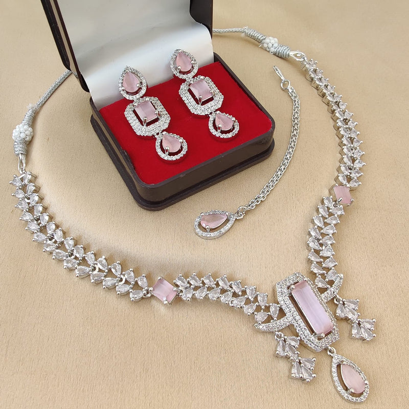 Simply Timeless elegant 3pc Necklace Macthing set