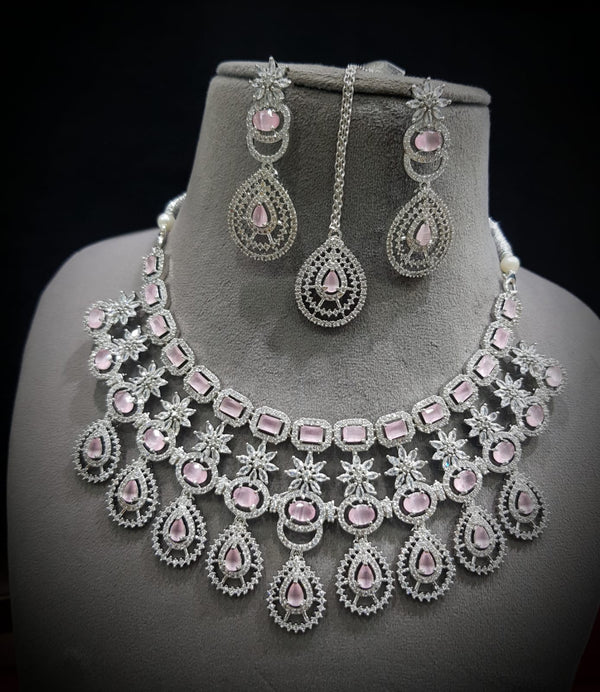 Classical elegant 3pc Necklace Macthing set